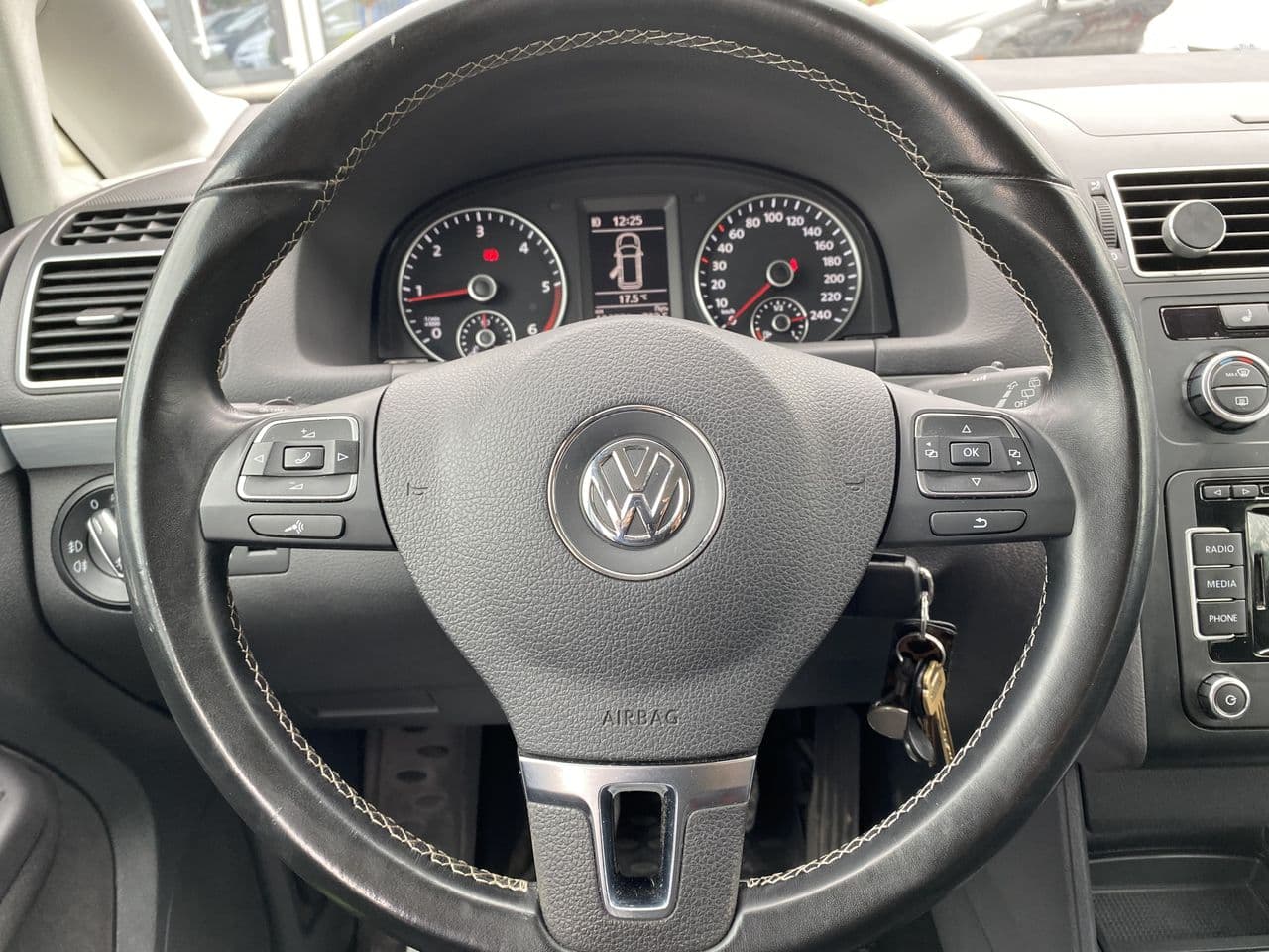 2014 Volkswagen Touran — Miniatură 10