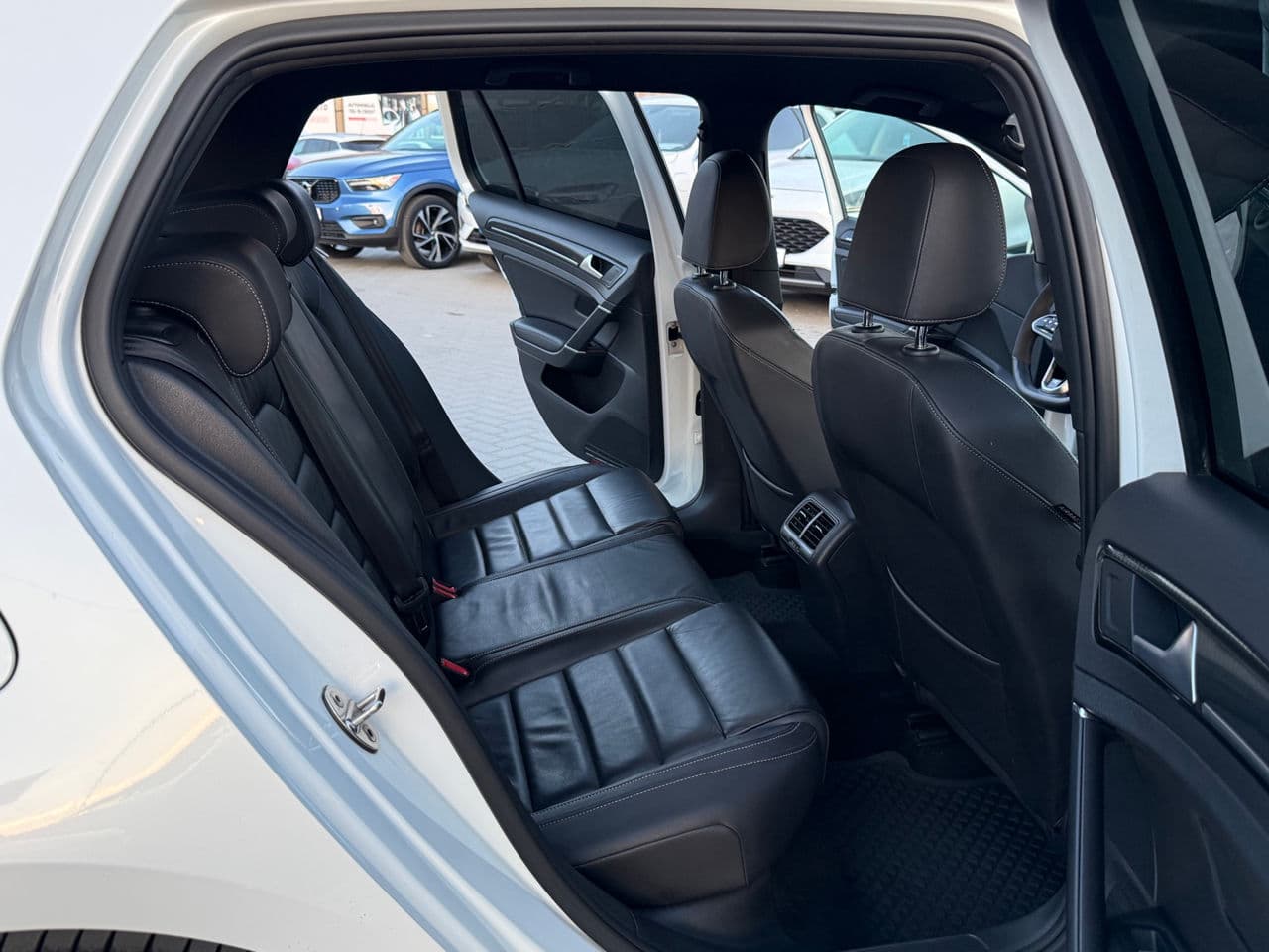 2014 Volkswagen Golf R — Miniatură 14