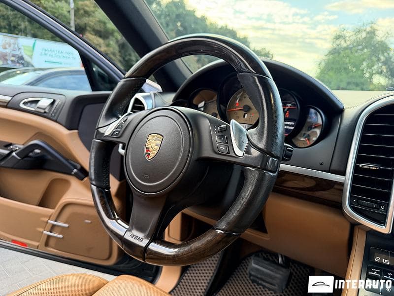 2013 Porsche Cayenne — Miniatură 12