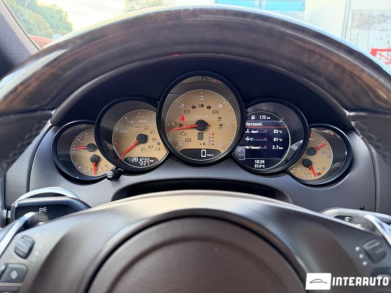 2013 Porsche Cayenne — Miniatură 11