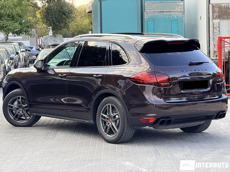 2013 Porsche Cayenne — Miniatură 2