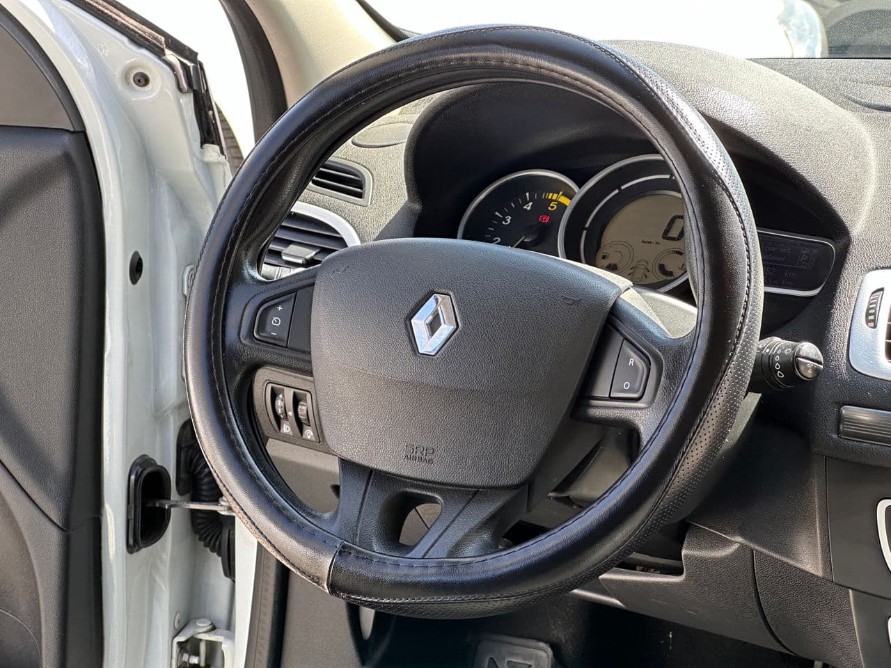 Renault Megane 2010 — Миниатюра 7
