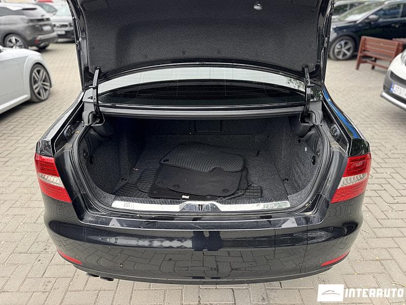 2014 Skoda Superb — Miniatură 5