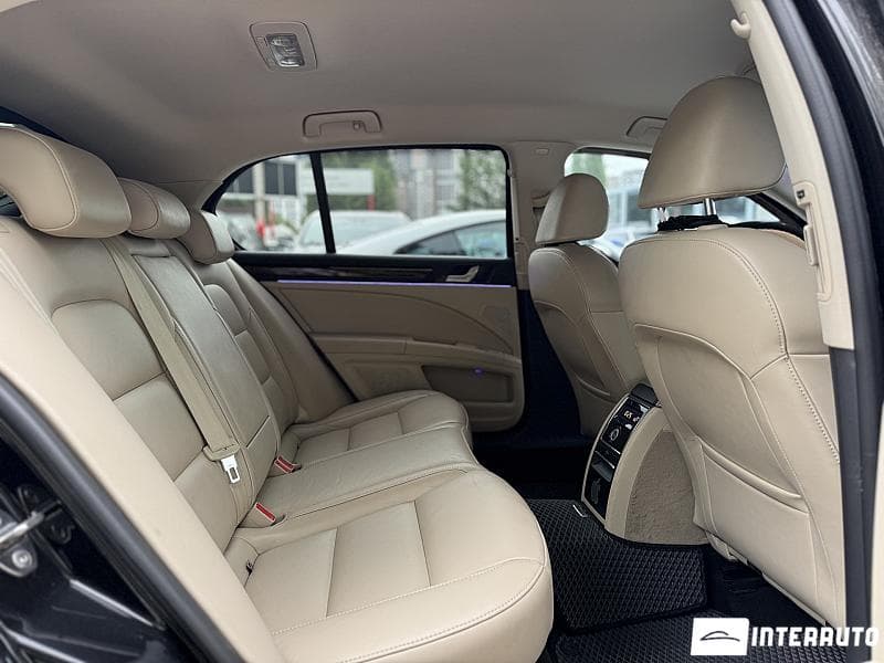 2014 Skoda Superb — Miniatură 18