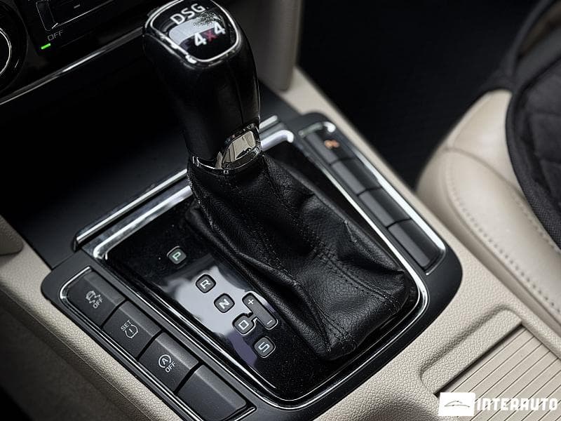 2014 Skoda Superb — Miniatură 15