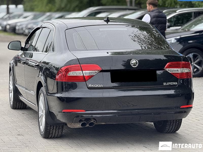 2014 Skoda Superb — Miniatură 4
