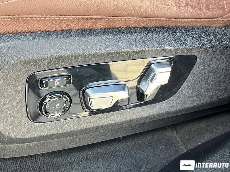 2021 BMW X5 2.5D — Miniatură 17