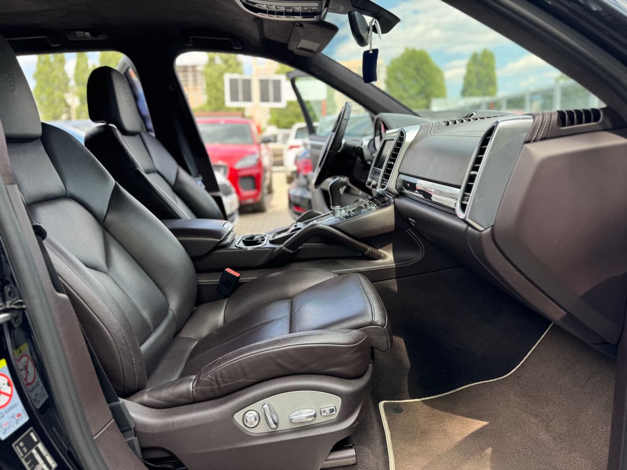 2012 Porsche Cayenne Turbo — Miniatură 22