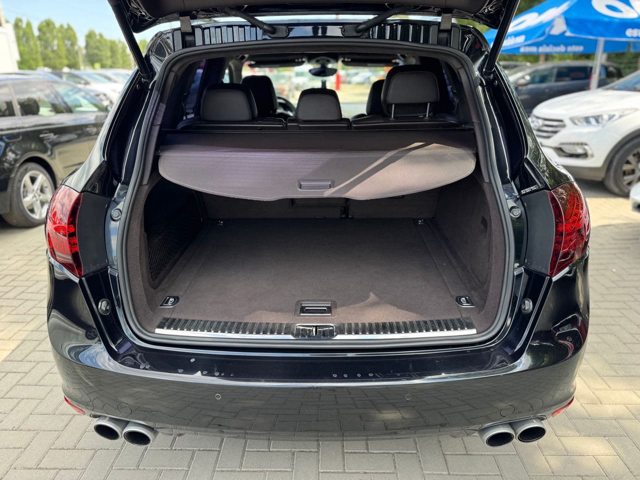 2012 Porsche Cayenne Turbo — Miniatură 5