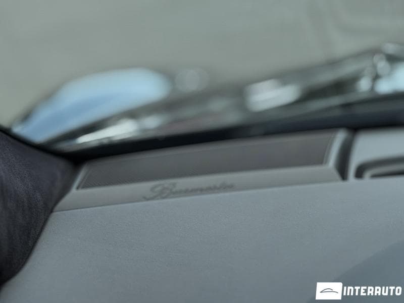 2012 Porsche Cayenne Turbo — Miniatură 13