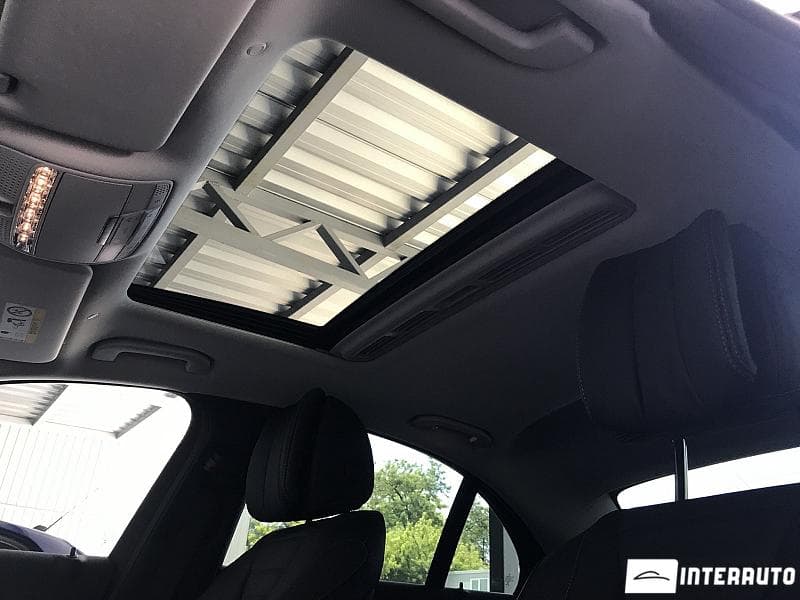 2016 Mercedes E 220 — Miniatură 17