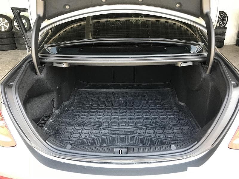 2016 Mercedes E 220 — Miniatură 20