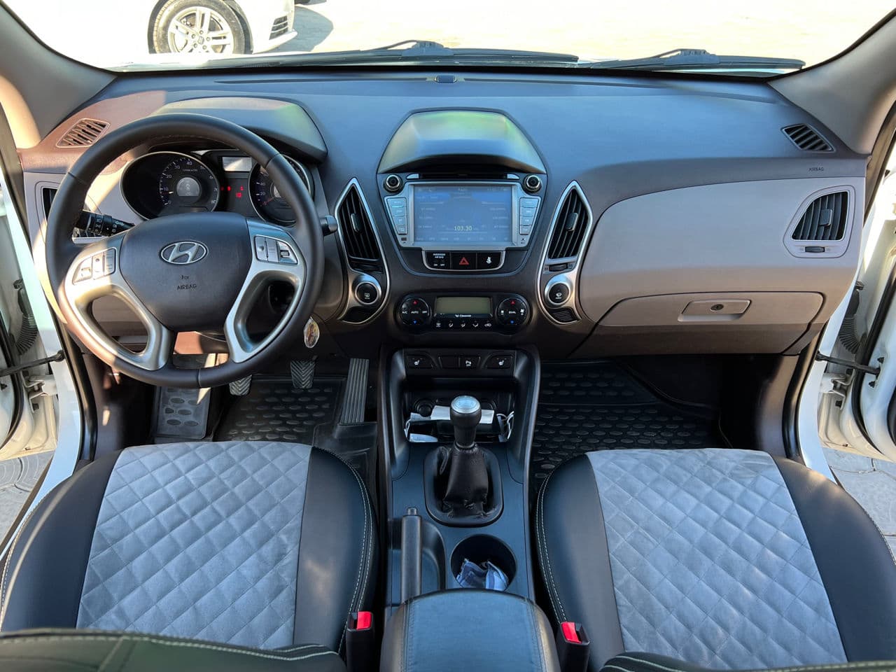 Hyundai Tucson 2010 — Миниатюра 6