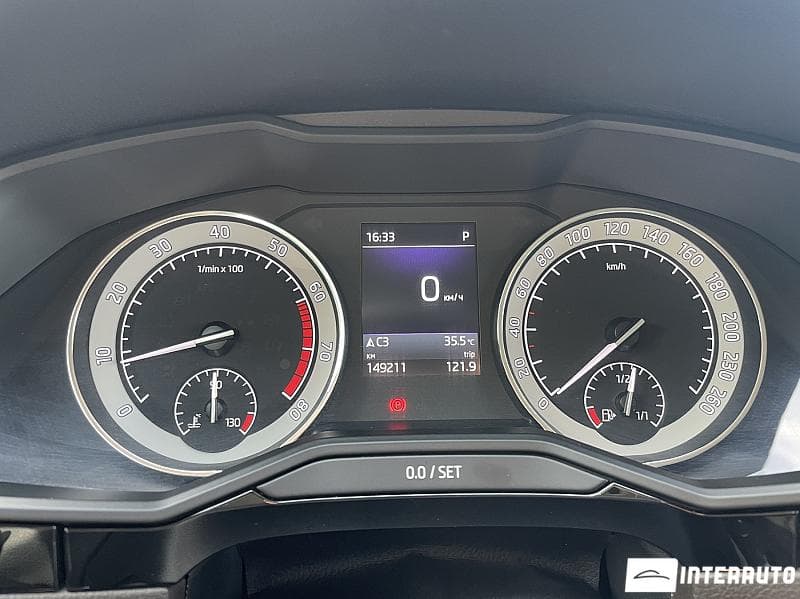 Skoda Superb 2017 — Миниатюра 13