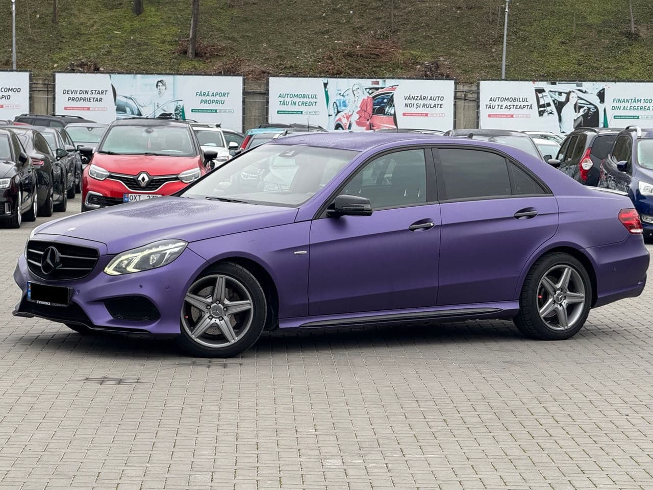 2016 Mercedes E 220 — Miniatură 2