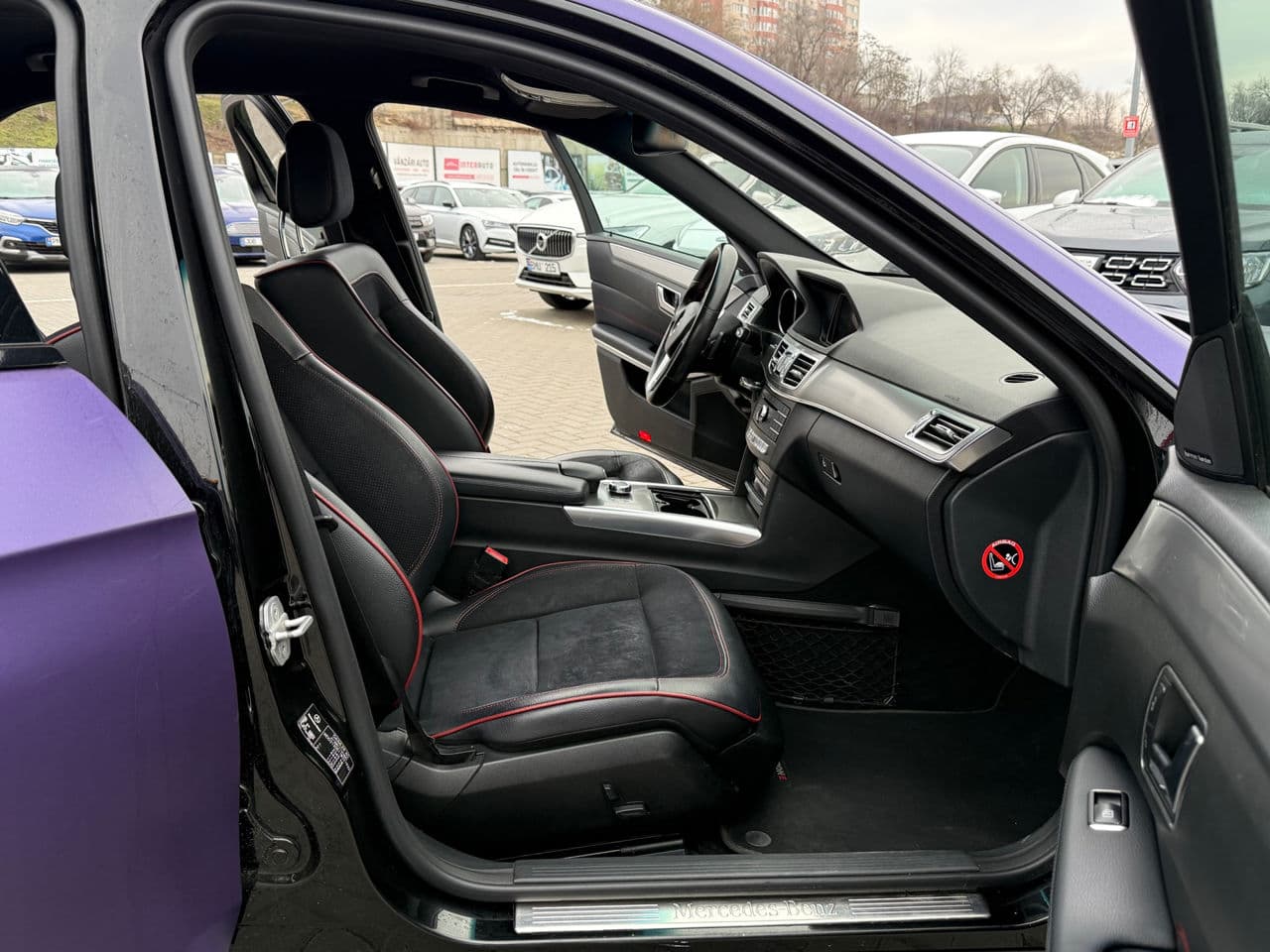 2016 Mercedes E 220 — Miniatură 15