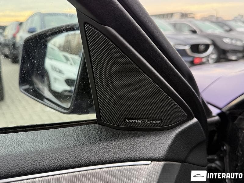 2016 Mercedes E 220 — Miniatură 17