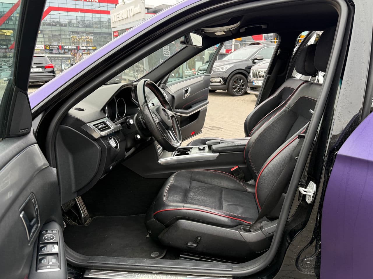 2016 Mercedes E 220 — Miniatură 5