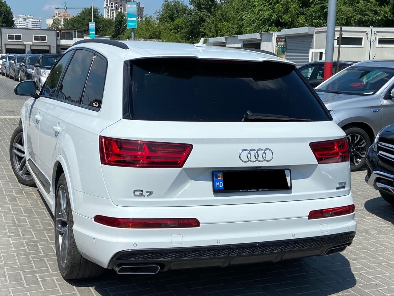 2016 Audi Q7 — Miniatură 4