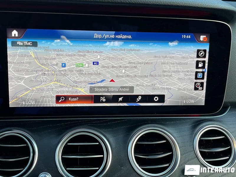 2020 Mercedes E 220 — Miniatură 11