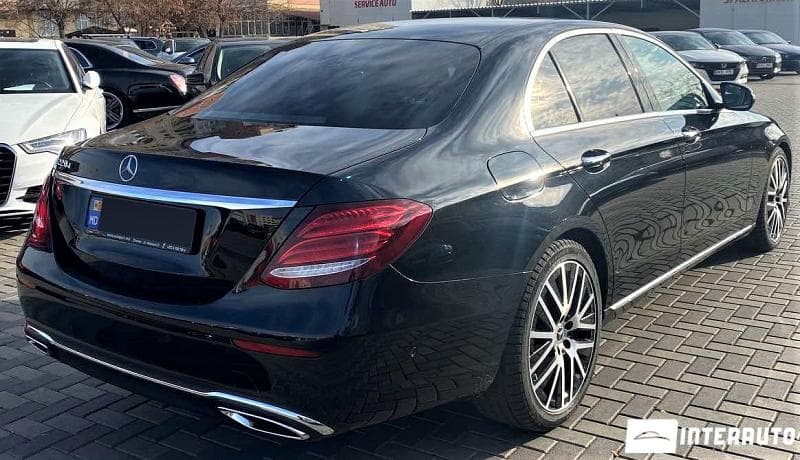 2016 Mercedes E 220 — Miniatură 4