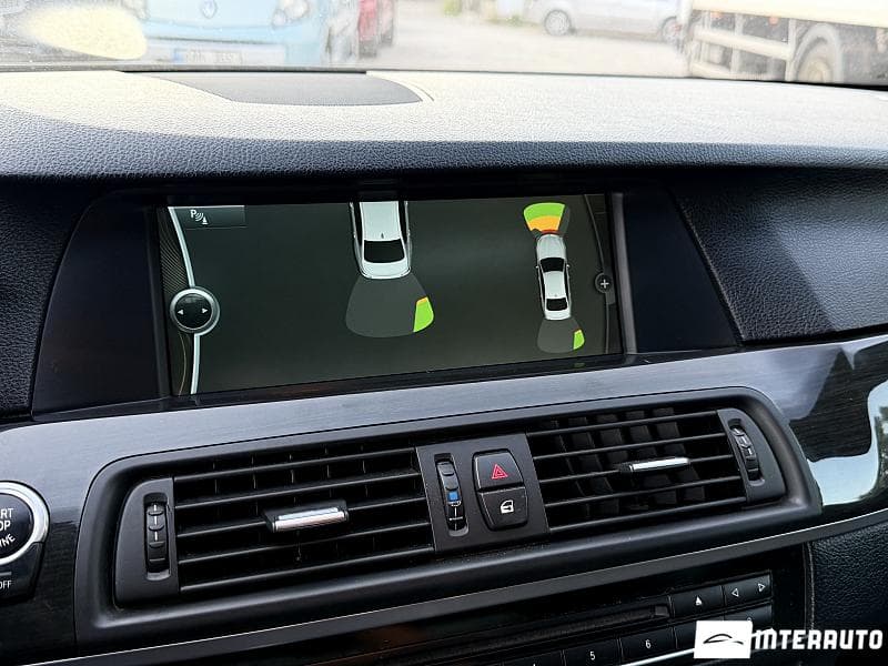 BMW 520 2012 — Миниатюра 9