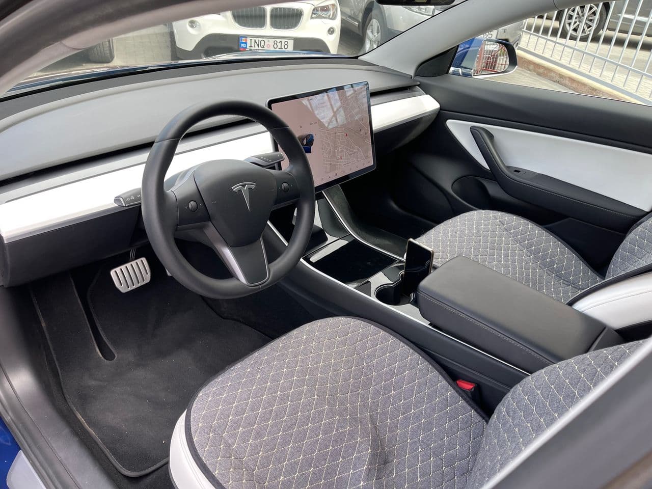 2019 Tesla Model 3 — Miniatură 4