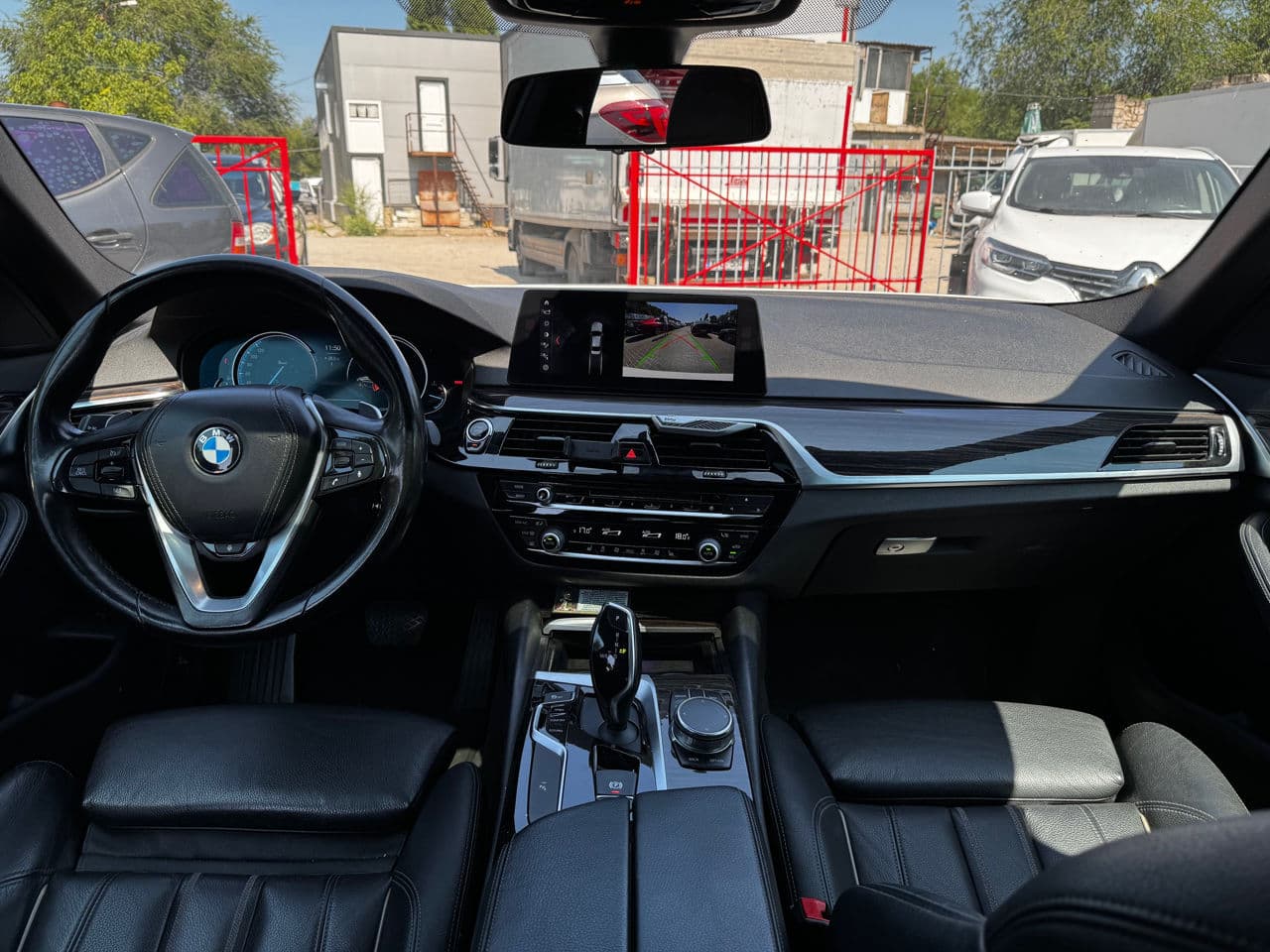 2017 BMW 530 — Miniatură 8