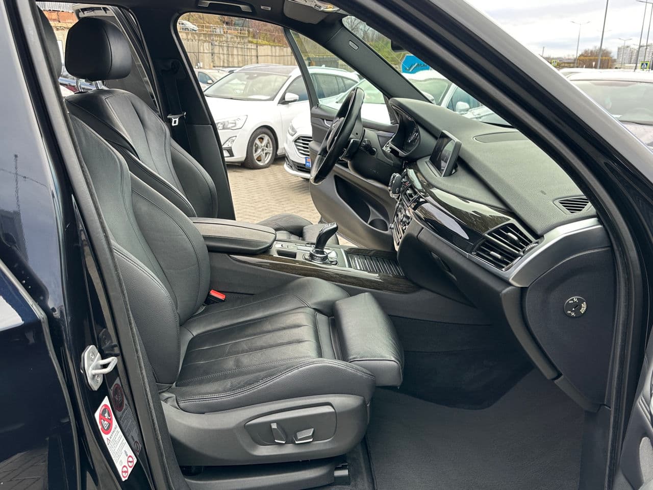 2014 BMW X5 M5.0D — Miniatură 16