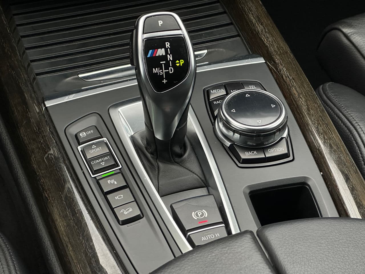 2014 BMW X5 M5.0D — Miniatură 13