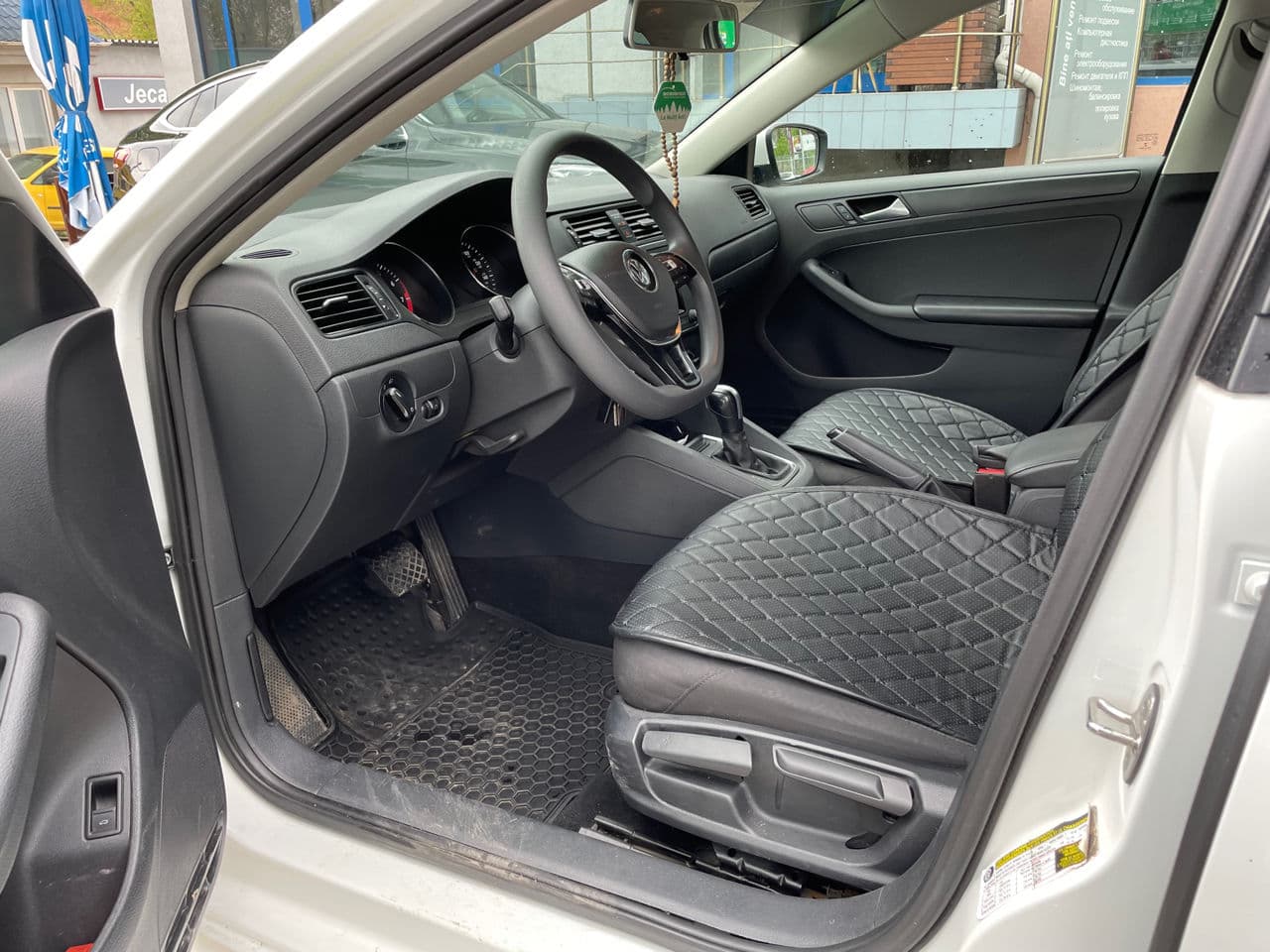 Volkswagen Jetta 2016 — Миниатюра 7