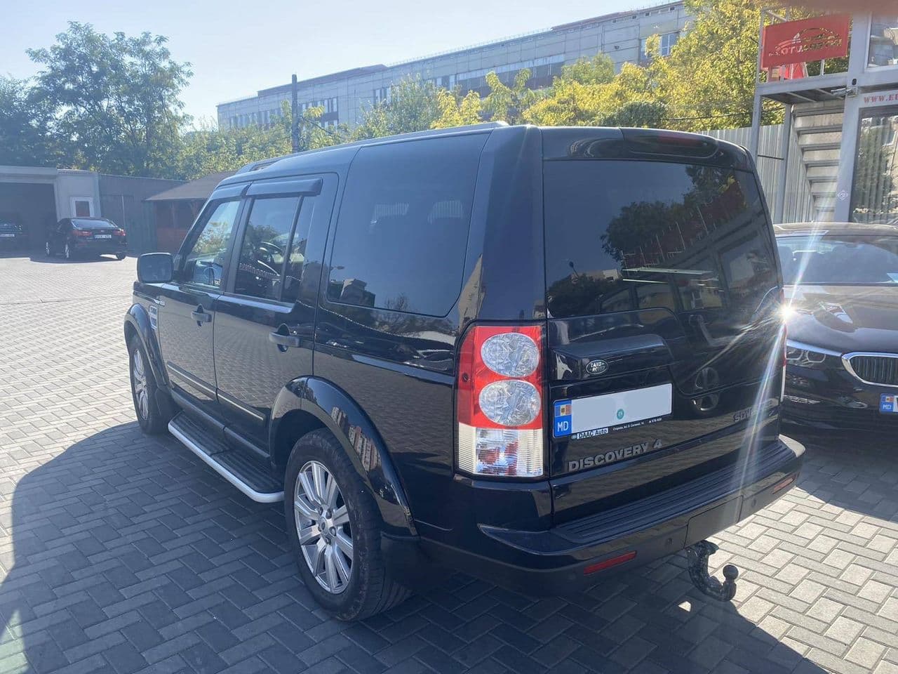 2011 Land Rover Discovery — Miniatură 2