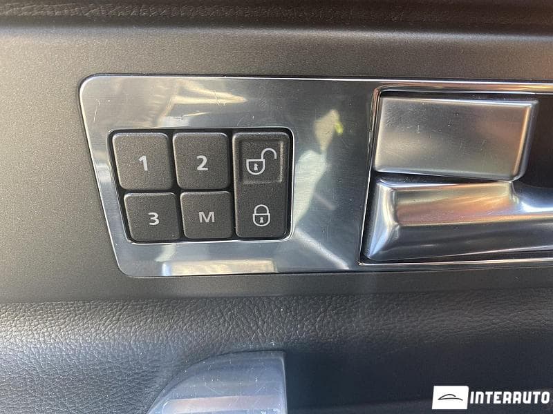 2011 Land Rover Discovery — Miniatură 19