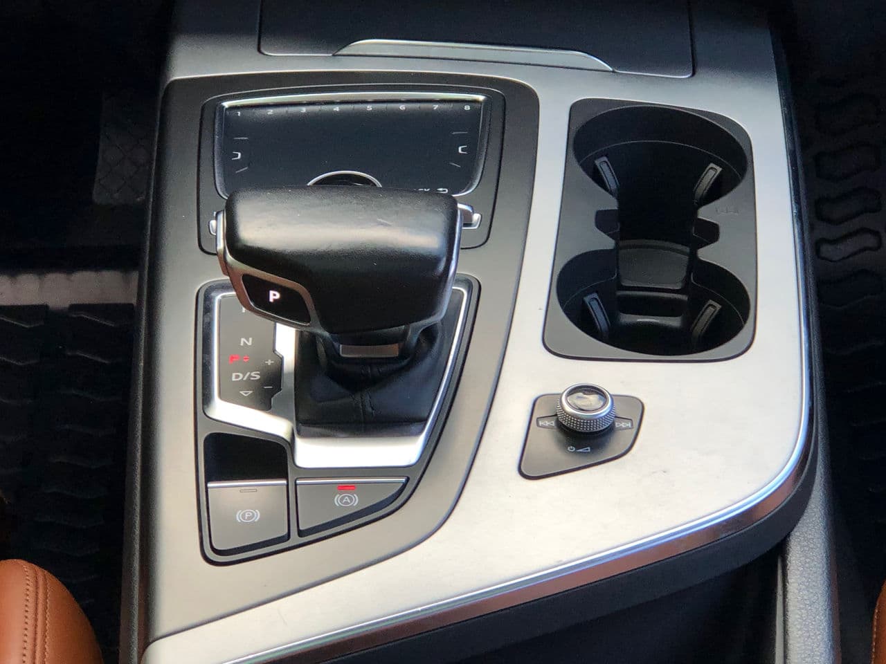 2017 Audi Q7 — Miniatură 24