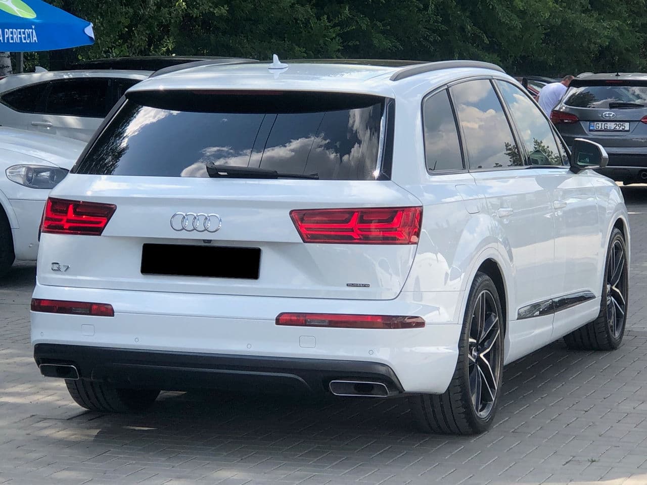 2017 Audi Q7 — Miniatură 4