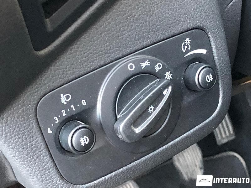 2015 Ford C-MAX — Miniatură 9