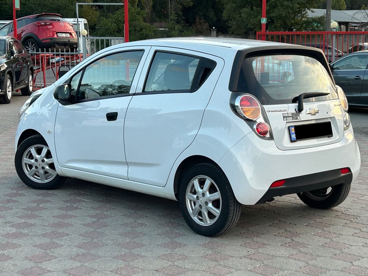 2012 Chevrolet Spark — Miniatură 2