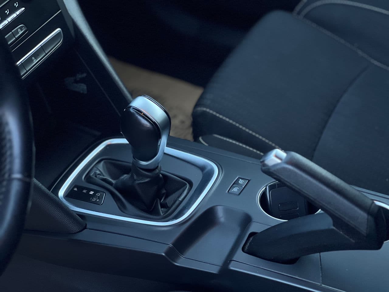 2016 Renault Megane — Miniatură 12