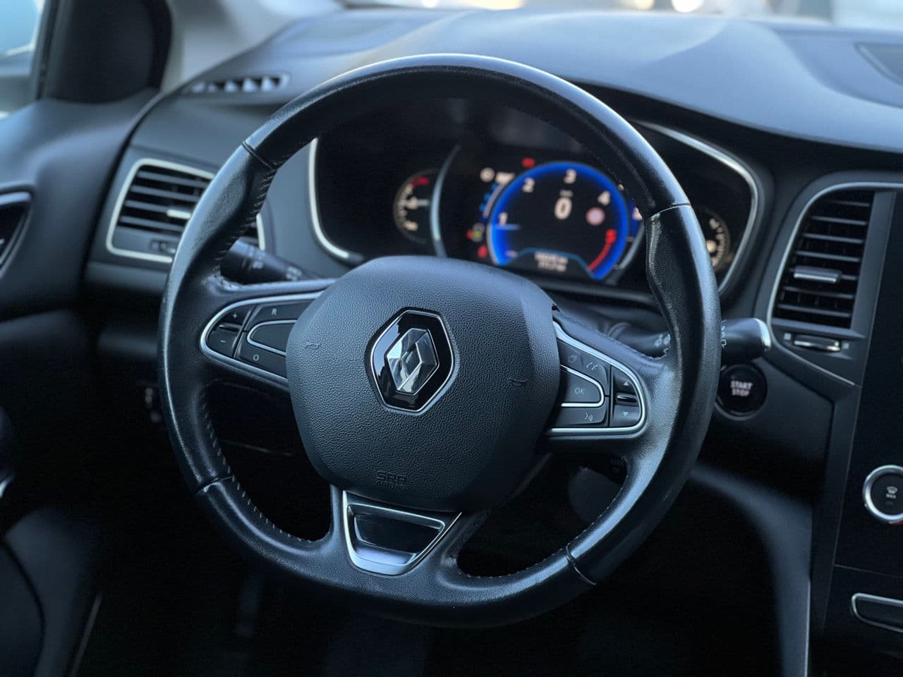 2016 Renault Megane — Miniatură 7