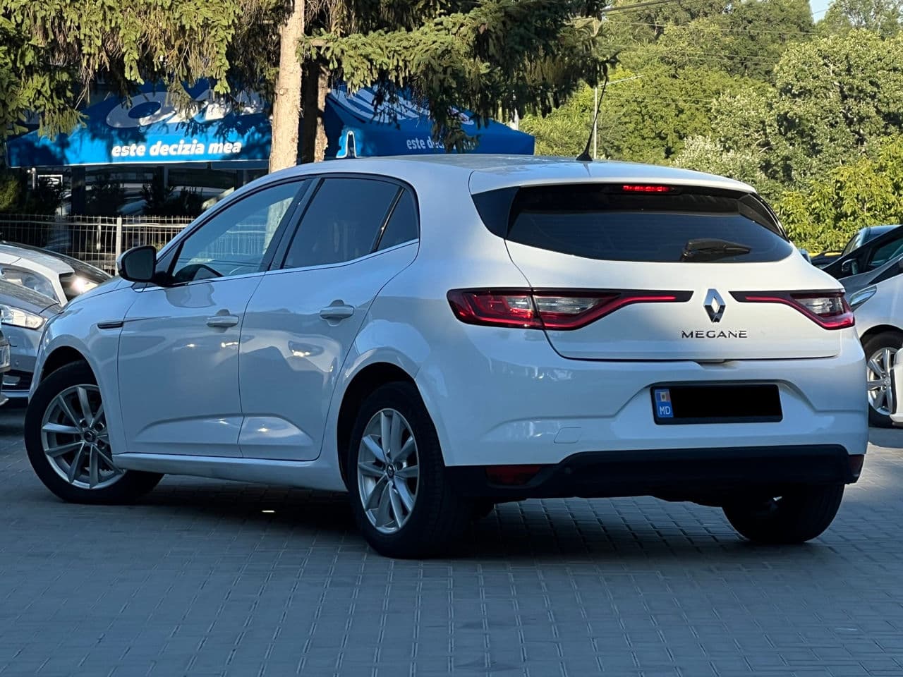 2016 Renault Megane — Miniatură 4