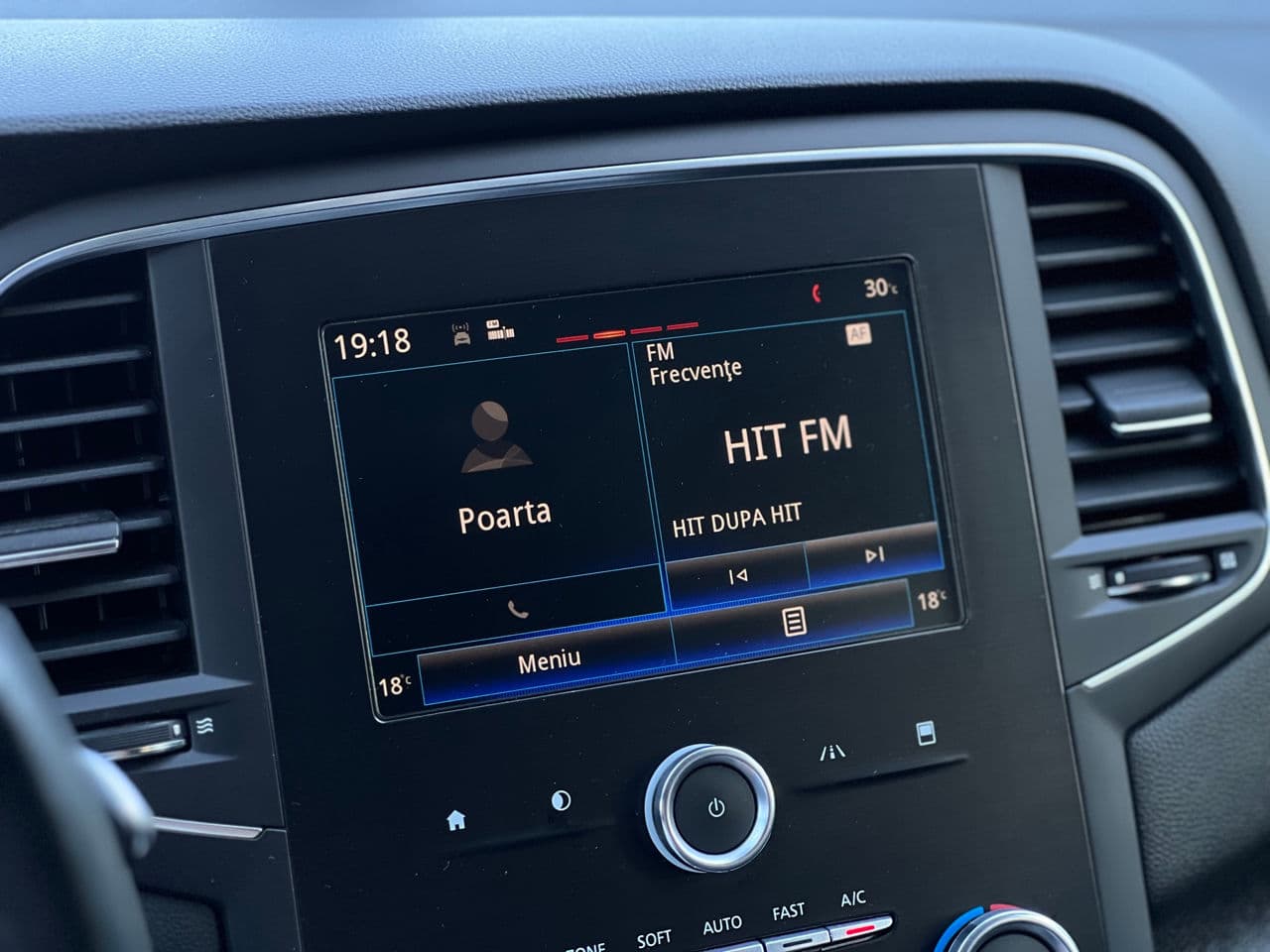 2016 Renault Megane — Miniatură 9