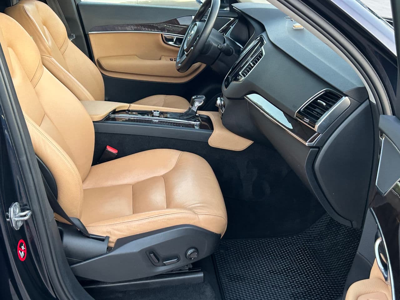 2015 Volvo XC 90 — Miniatură 16
