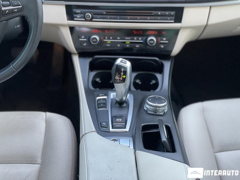 2016 BMW 520 — Miniatură 25