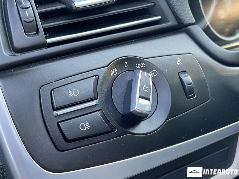 2016 BMW 520 — Miniatură 12