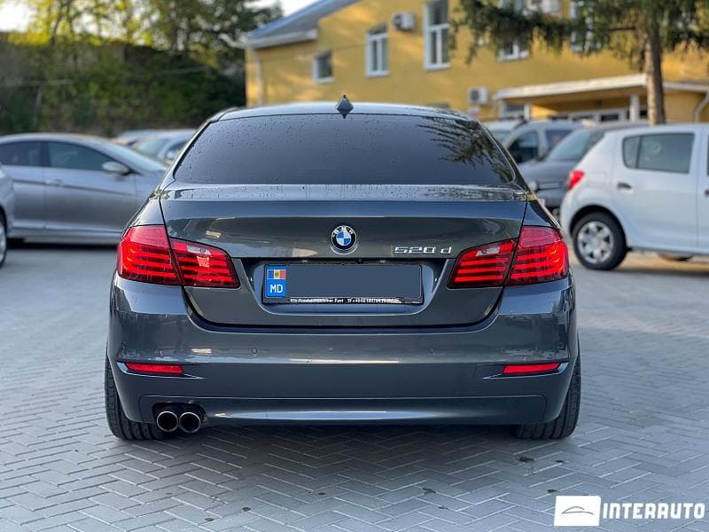 2016 BMW 520 — Miniatură 4