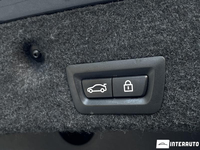 2016 BMW 520 — Miniatură 28