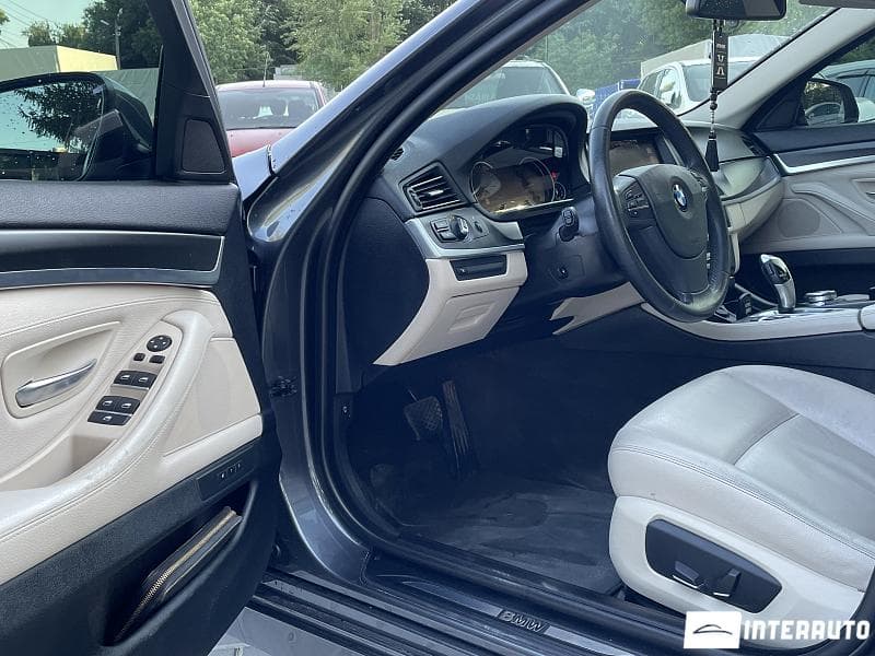 2016 BMW 520 — Miniatură 9