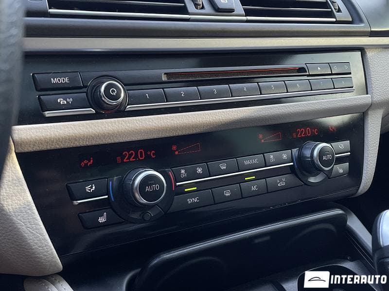 2016 BMW 520 — Miniatură 23