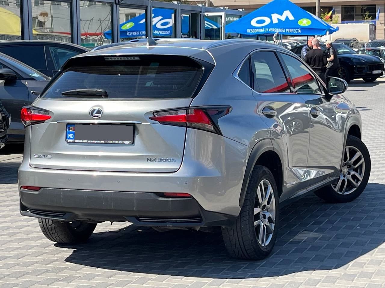 2014 Lexus NX 300H — Miniatură 2