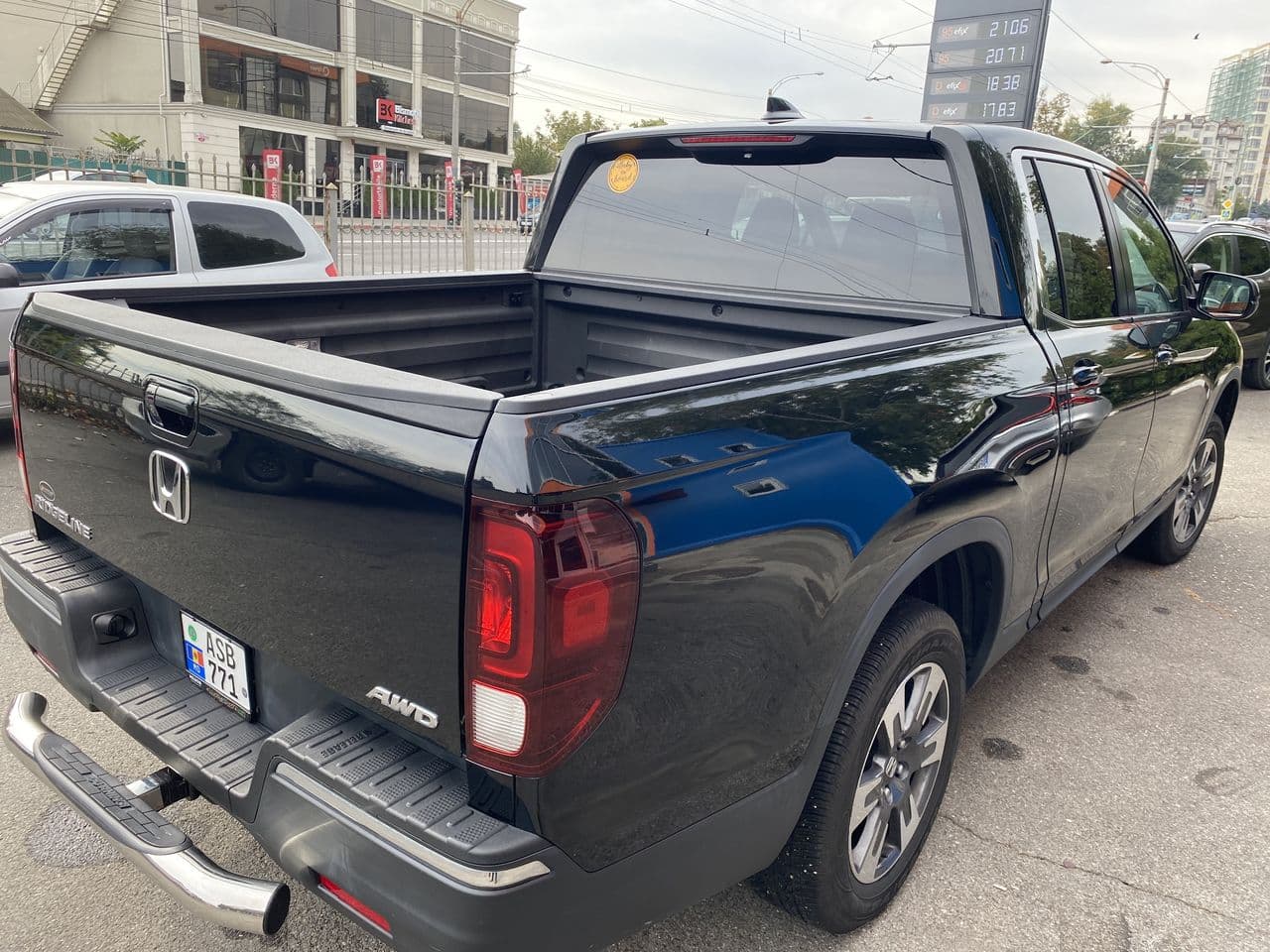 2017 Honda Ridgeline — Miniatură 4